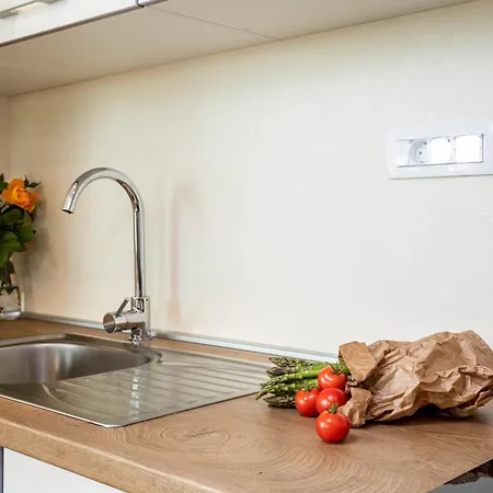 Apartment Olea 150m To *