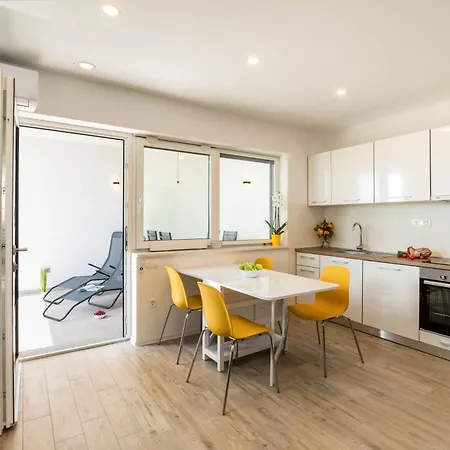 Olea 150m To Lägenhet