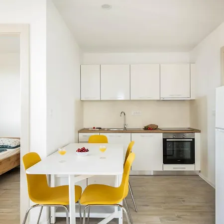 Two Berdooms With Sea View Apartman *
